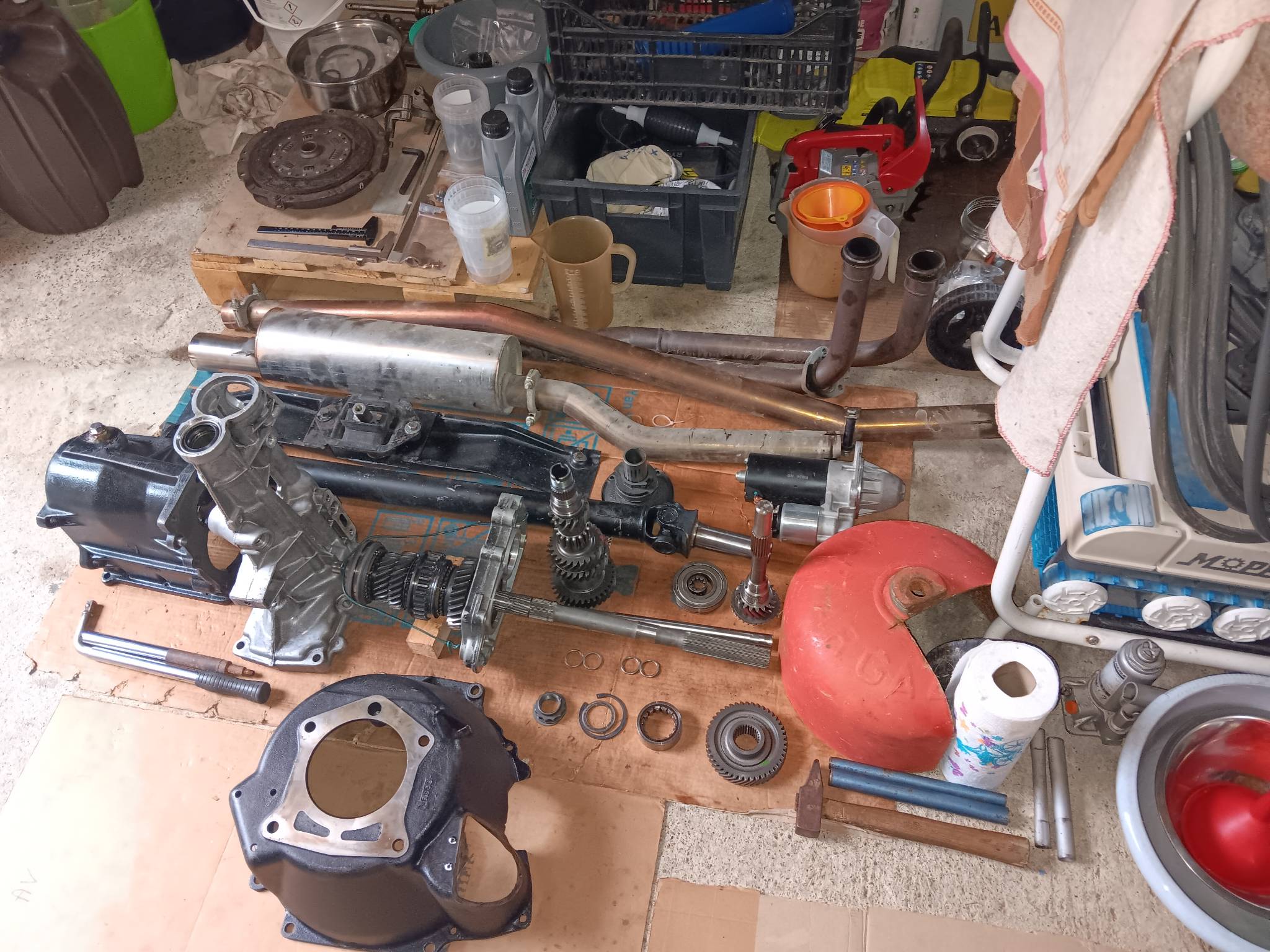 boite T9 Ford ouverte 4 aout24.jpg