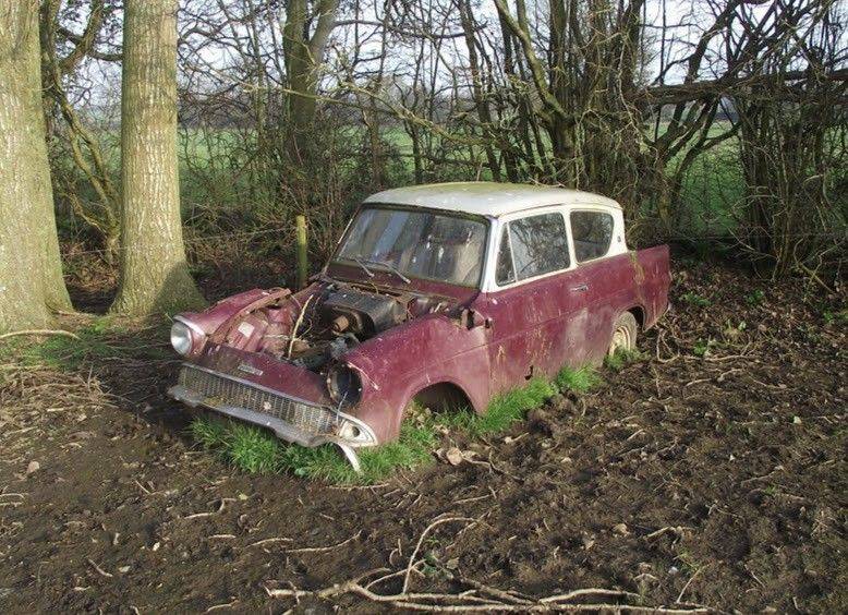 Ford anglia.jpg