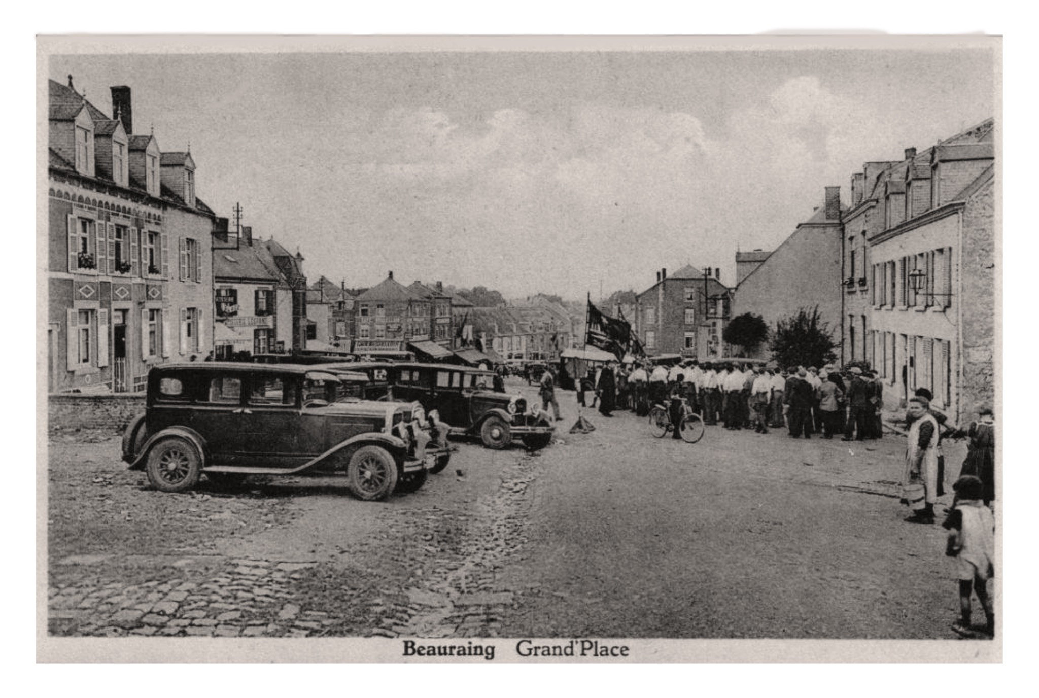 Beauraing (B) la Grand Place.jpg