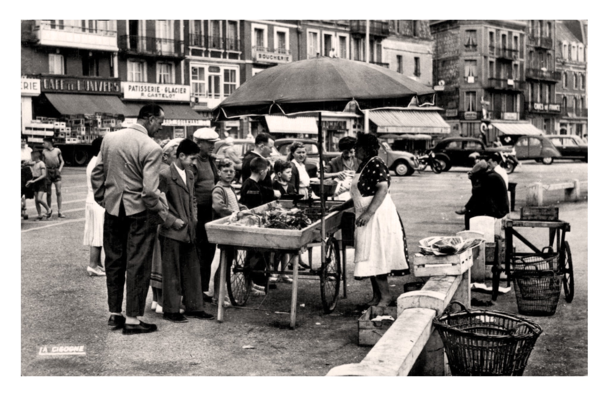 Le Tréport, Seine Maritime, le Marché aux Poissons (La Cigogne).jpg