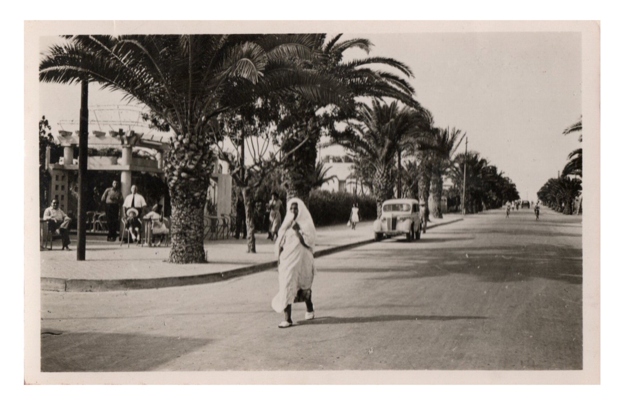 Saint Germain (Tunisie) Boulevard Général de Gaulle.jpg