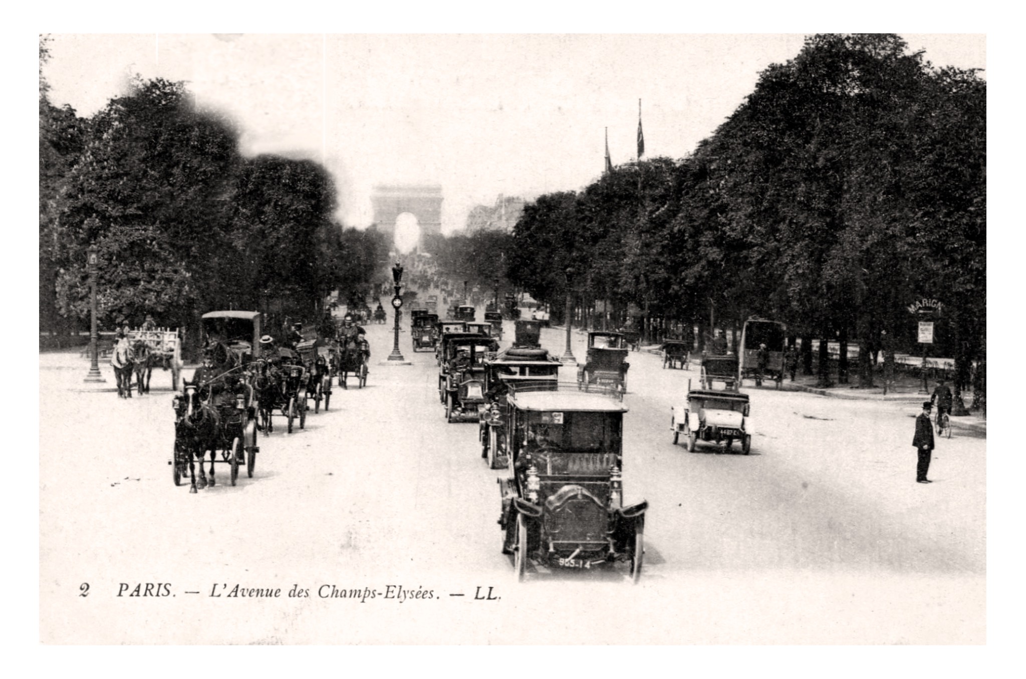 Paris, Avenue des Champs Elysées (LL 2).jpg