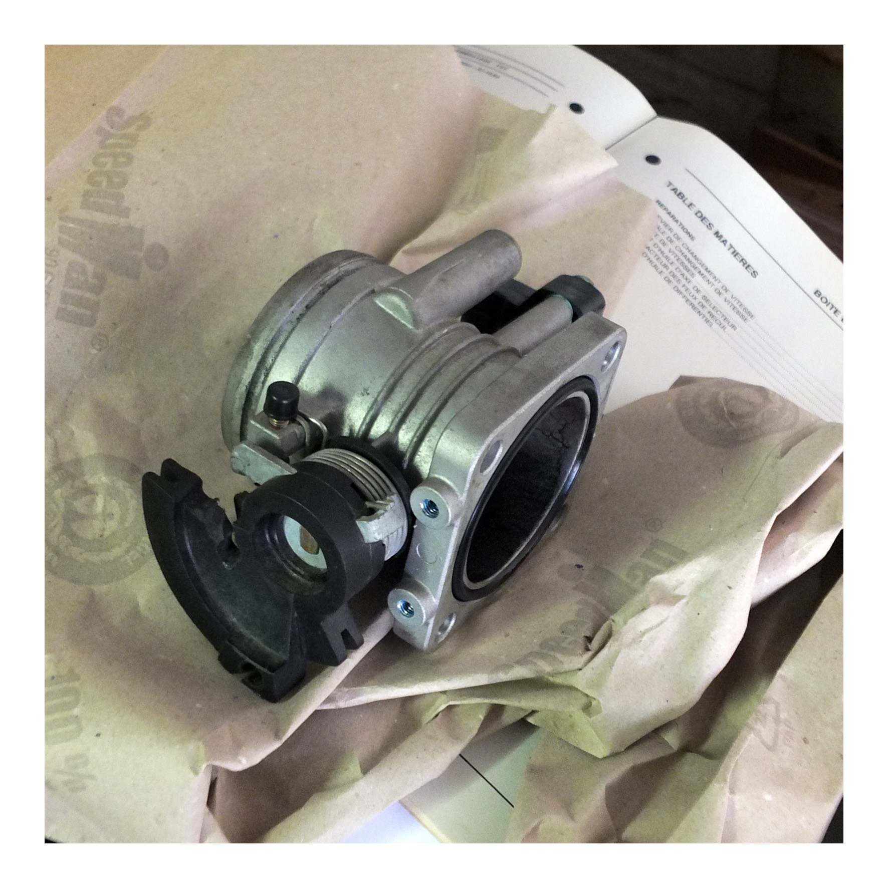 MG F boîtier admission alu 52 mm 1.jpg